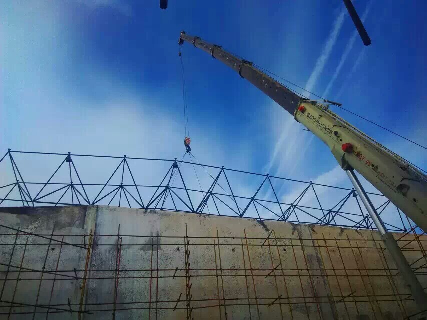 霍林郭勒大跨度空间结构优选网架结构